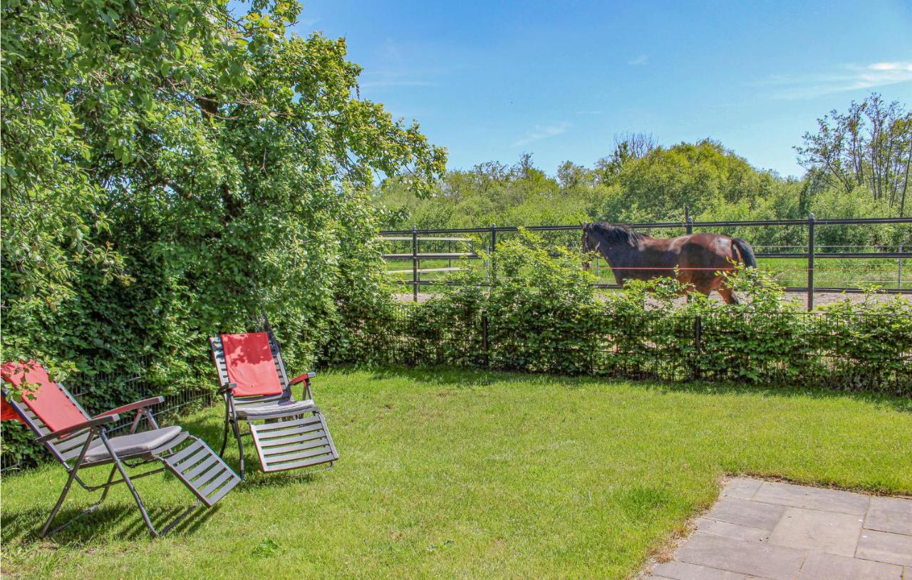 2 Bedroom Awesome Home In Udenhout Buitenkant foto