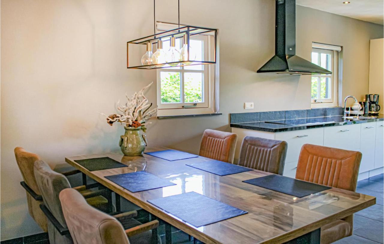 2 Bedroom Awesome Home In Udenhout Buitenkant foto