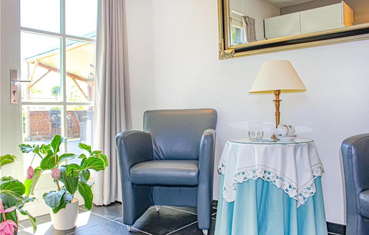2 Bedroom Awesome Home In Udenhout Buitenkant foto